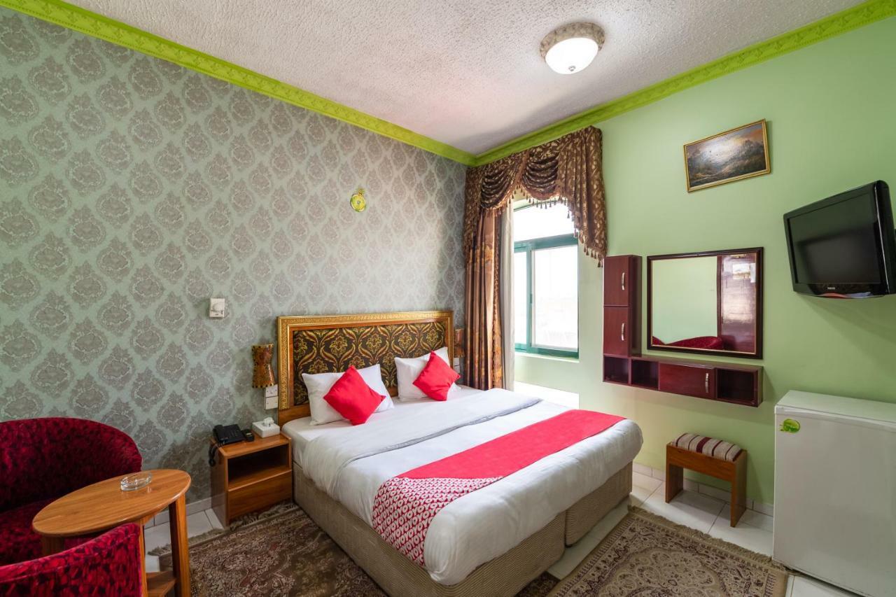 Oyo 191 Golden Sea Hotel دبي المظهر الخارجي الصورة