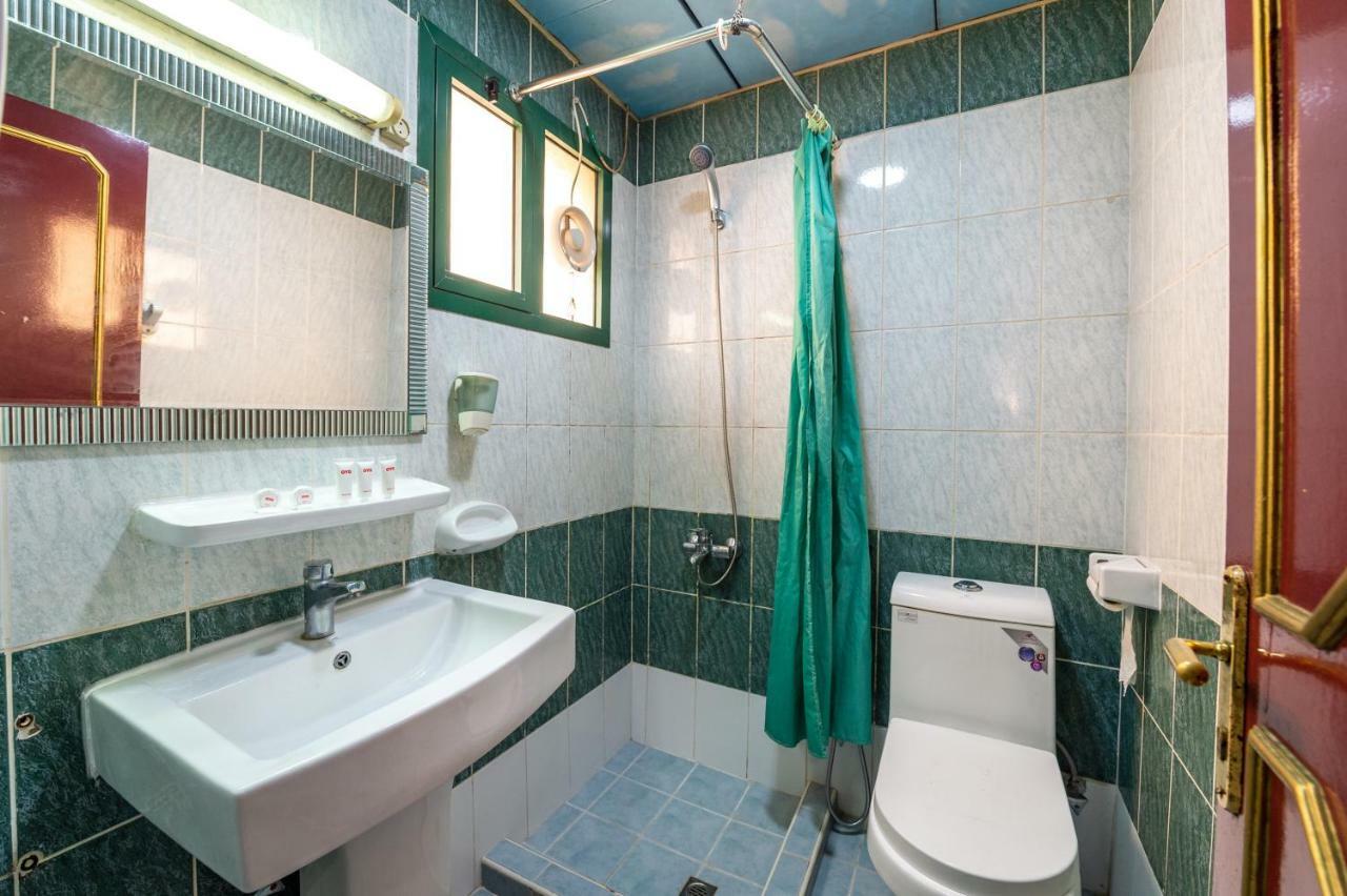 Oyo 191 Golden Sea Hotel دبي المظهر الخارجي الصورة